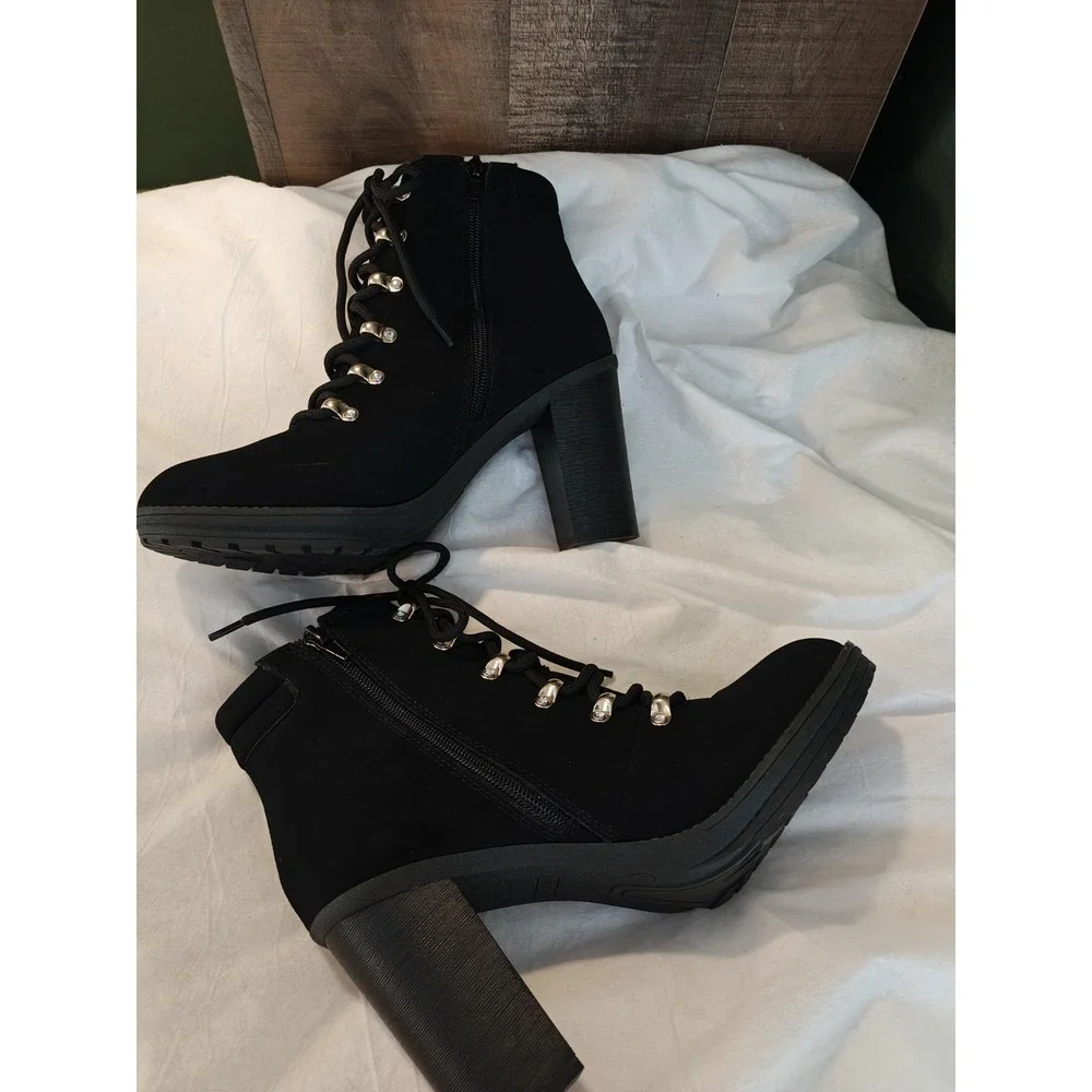 Goth Steampunk Black Faux Suede Y2K Chunky Platform Heels Boots Gold Accents 9.5